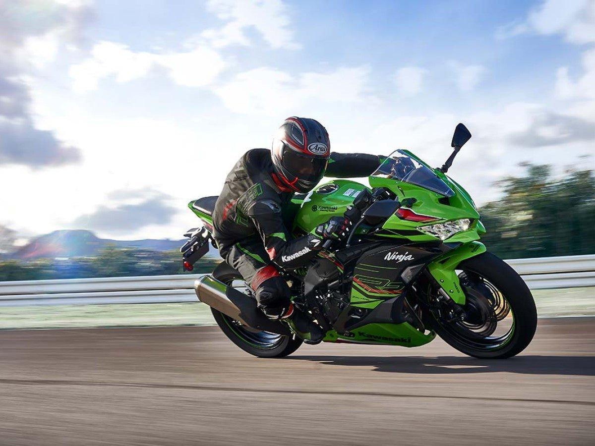 Kawasaki Ninja ZX4R - Top Speed - Motorcycle Pit Mat